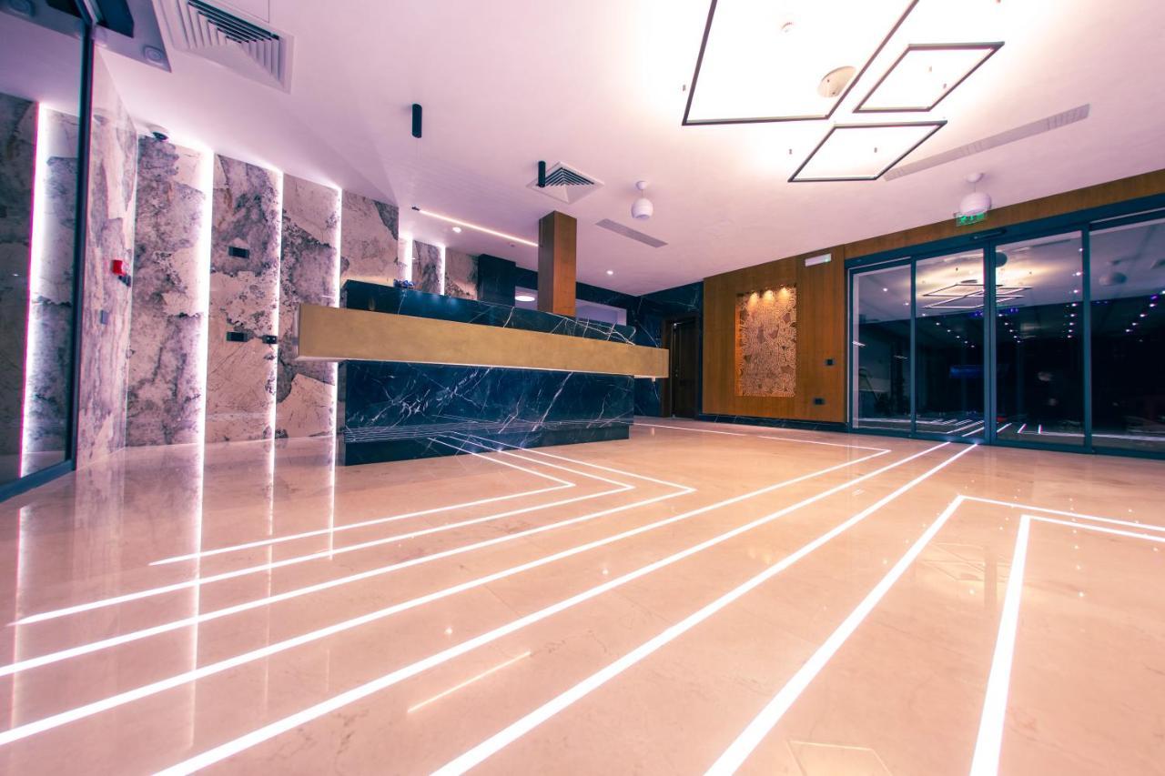 Hotel Aura Unirii アルバ・ユリア エクステリア 写真